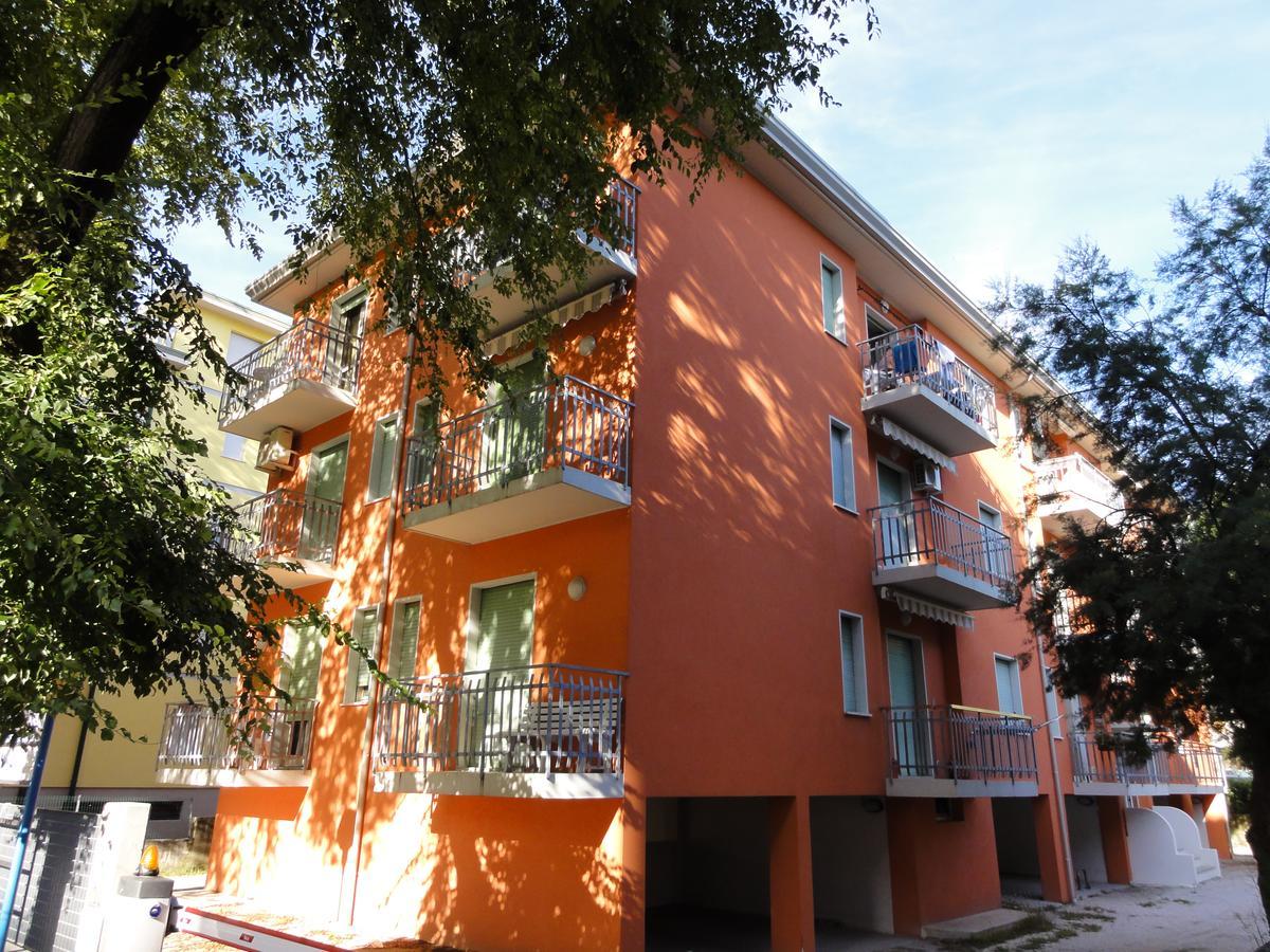 Isolabella - Appartamenti Bibione Bagian luar foto